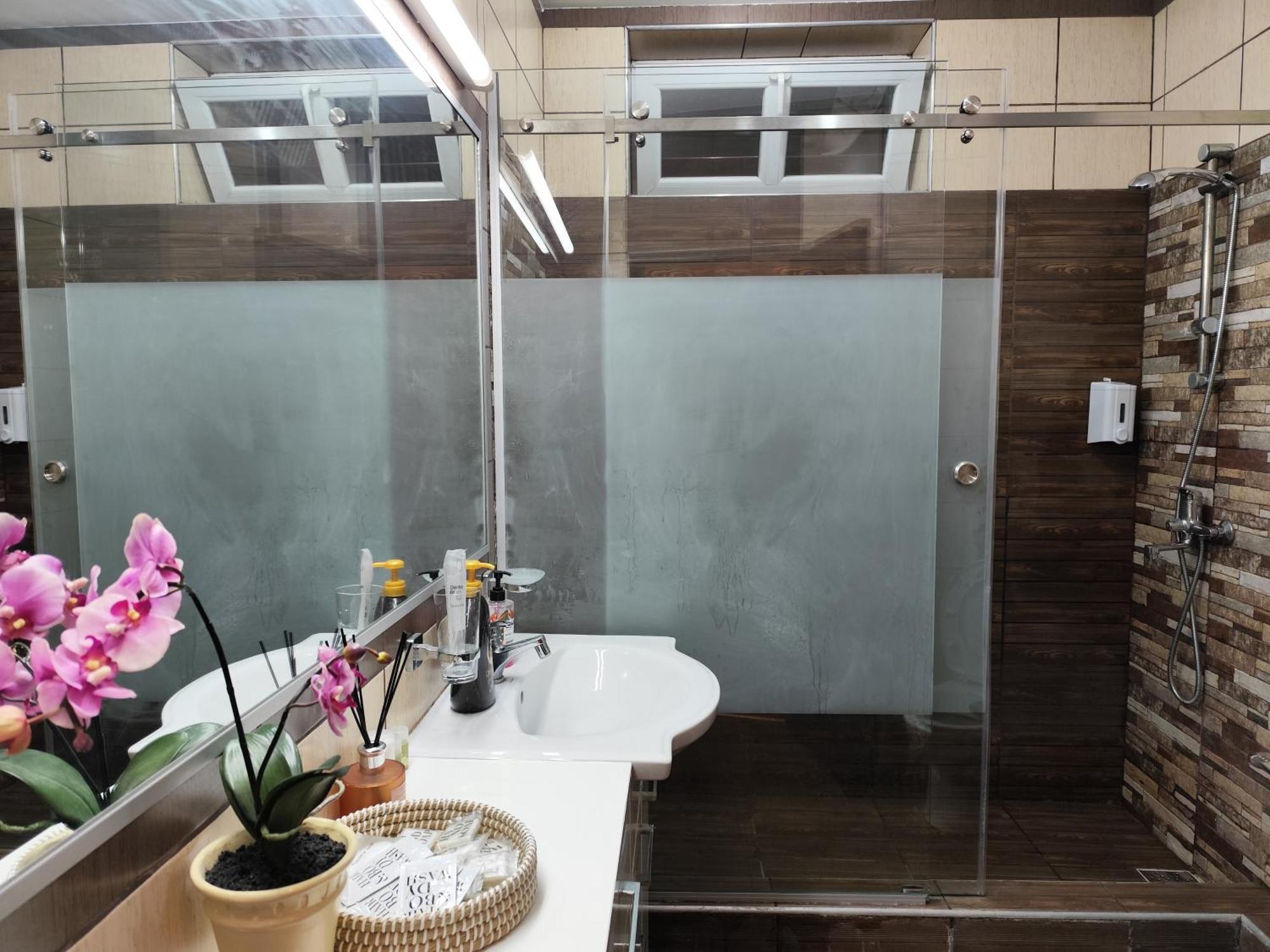 Aparthotel Yanis 布加勒斯特 外观 照片